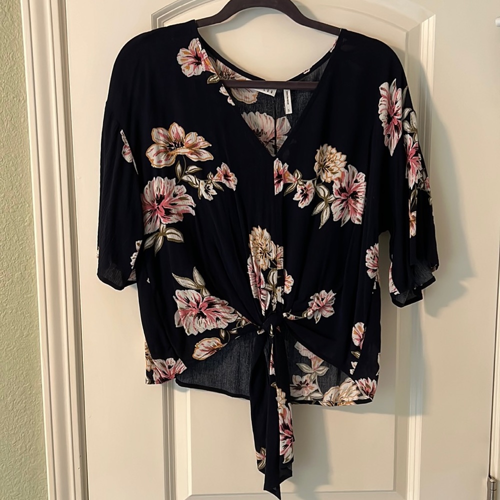 Rhee Tie Front Top.
